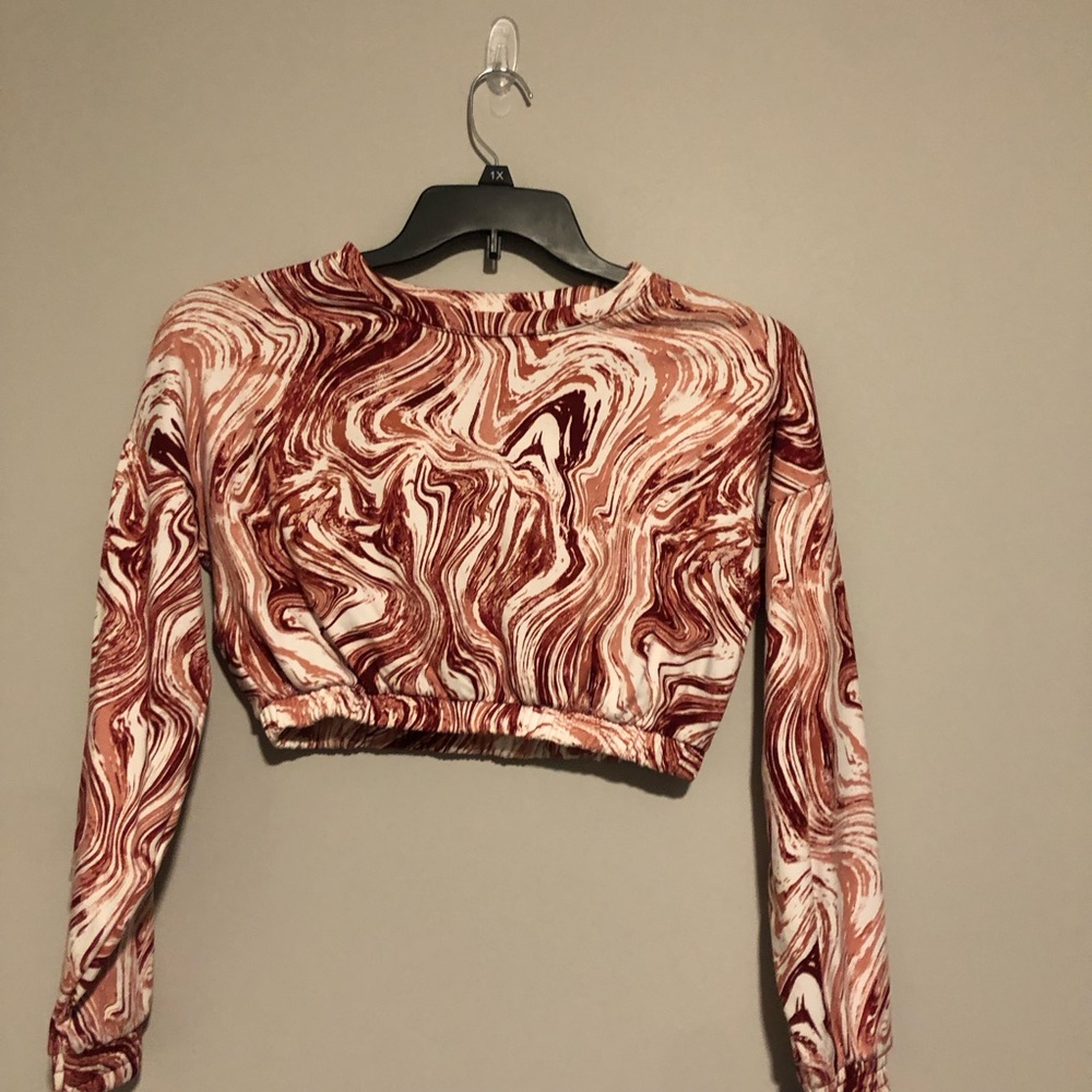Marble Print Long Sleeve Crop Top